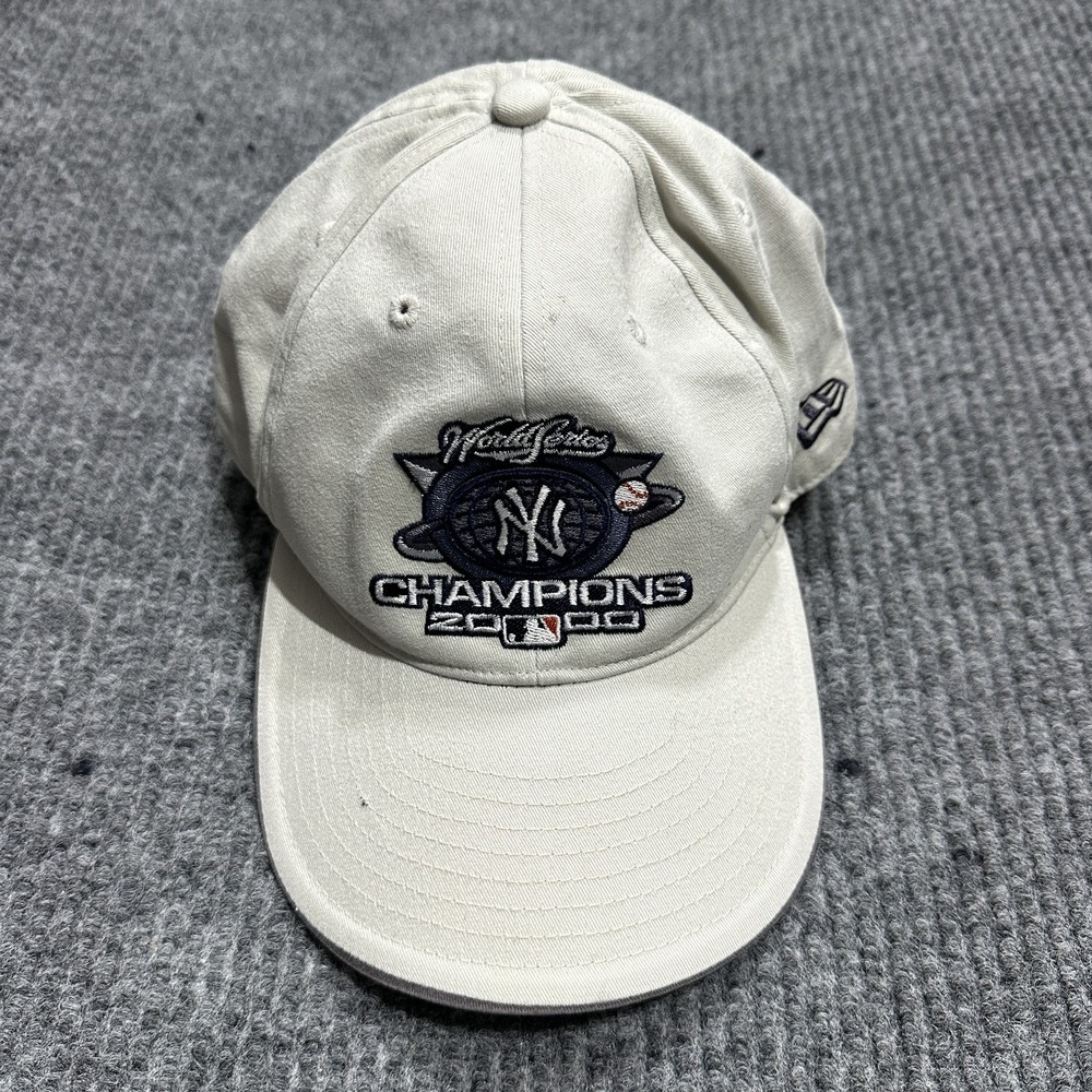 Vintage New York Yankees Hat Cap‎ Strap Back MLB Baseball 2000 Champions New Era